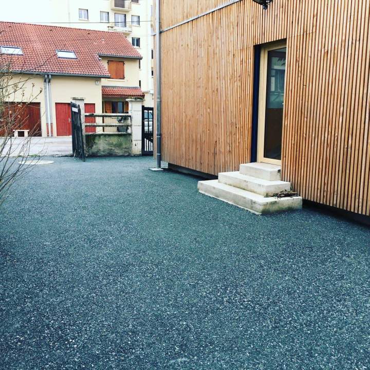 Travaux d'aménagement de cours Saint-Martin-d'Uriage